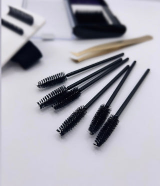 Disposable Lash Brushes: These brushes come in packs of 100 and are used for fluffing lash fans before and after application and for brushing classic lash sets. They can also be given to clients as takeaways.